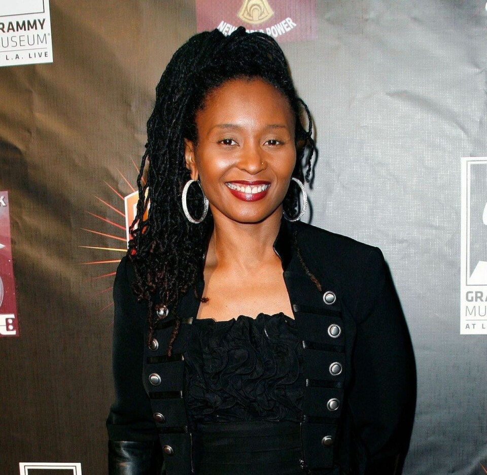 Denise Dee Barnes